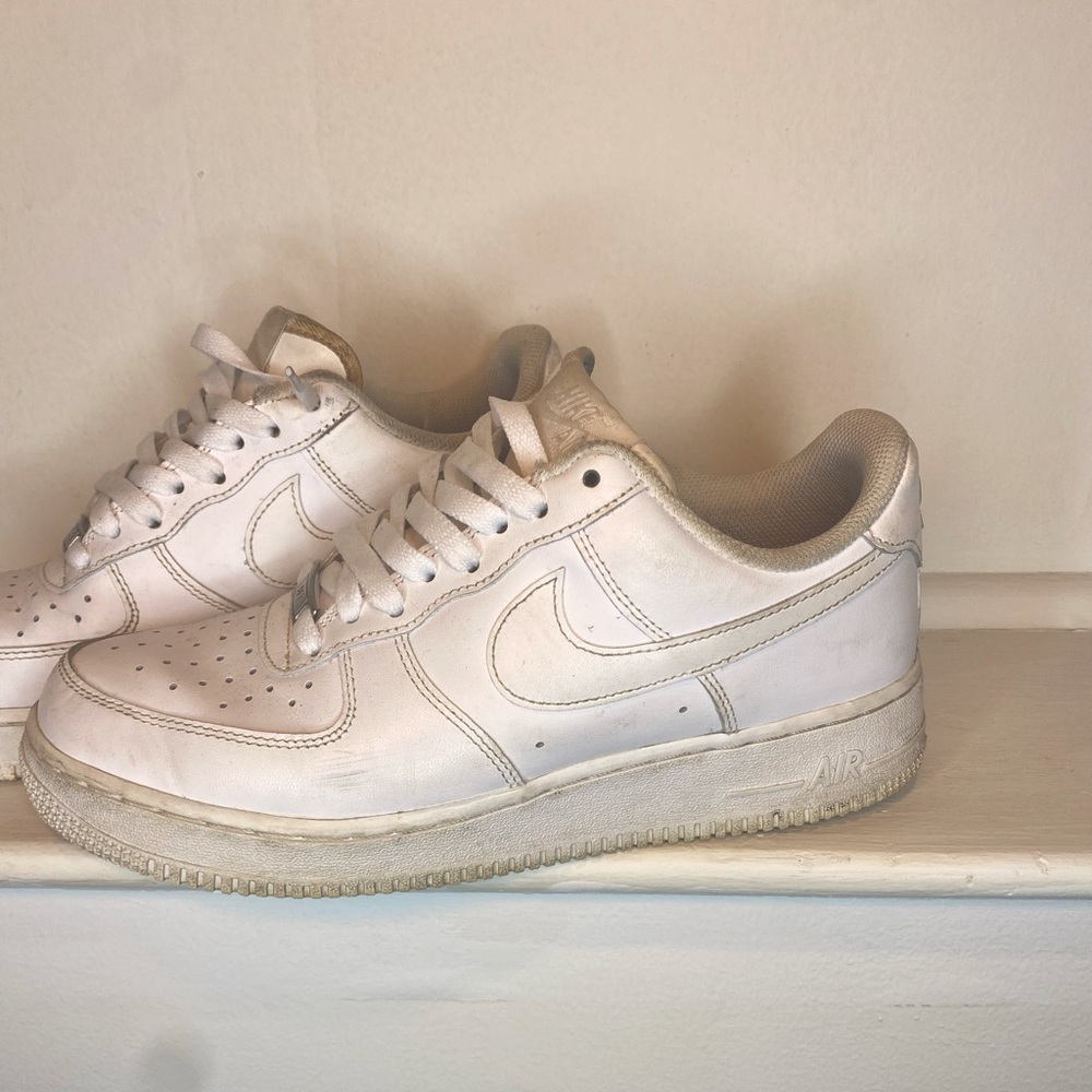NIKE AIR FORCE 1